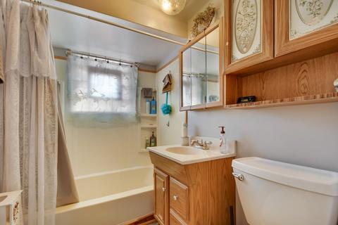 8355 S 78th Ave, Bridgeview, IL 60455 photo 12