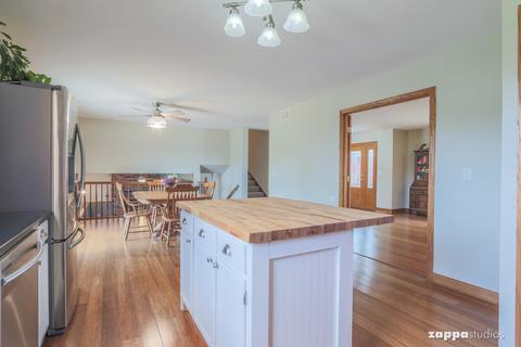 15210 S Sunshine Cir, Plainfield, IL 60544 photo 9
