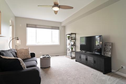 1226 Tamarack Dr, Bartlett, IL 60103 photo 7