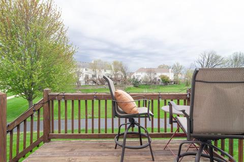 1226 Tamarack Dr, Bartlett, IL 60103 photo 6