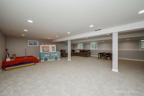 564 Hevern Dr, Wheaton, IL 60189 photo 21