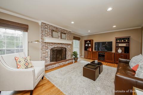 564 Hevern Dr, Wheaton, IL 60189 photo 10