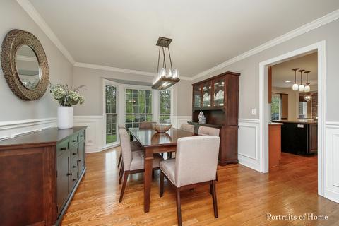 564 Hevern Dr, Wheaton, IL 60189 photo 5
