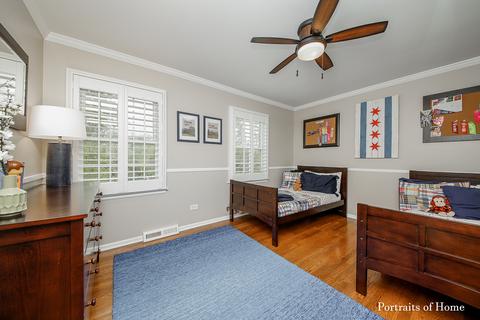 564 Hevern Dr, Wheaton, IL 60189 photo 17