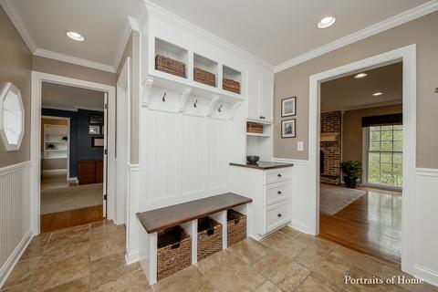 564 Hevern Dr, Wheaton, IL 60189 photo 12