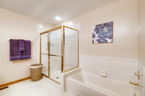 945 Harmon Blvd, Hoffman Estates, IL 60169 photo 25