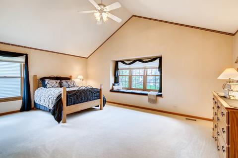 945 Harmon Blvd, Hoffman Estates, IL 60169 photo 18