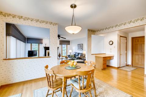 945 Harmon Blvd, Hoffman Estates, IL 60169 photo 14