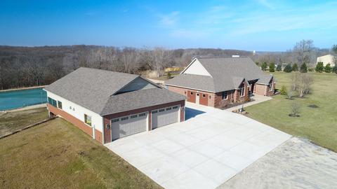 2427 E 29th Rd, Seneca, IL 61360 photo 1