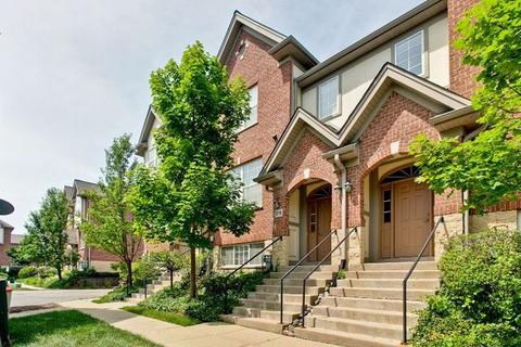215 Riverfront Dr, Mount Prospect, IL 60056 photo 3