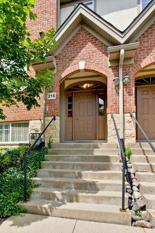 215 Riverfront Dr, Mount Prospect, IL 60056 photo 4