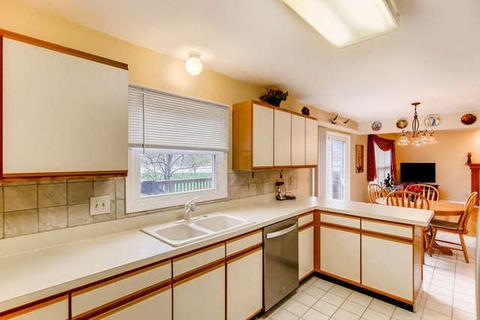205 Buckingham Dr, Bartlett, IL 60103 photo 15