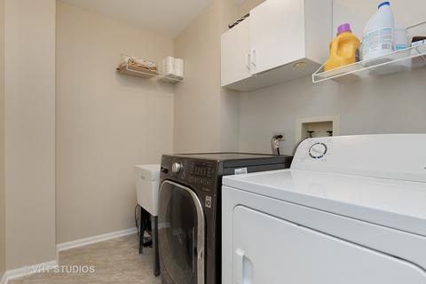 1805 Nicholson Dr, Hoffman Estates, IL 60192 photo 10