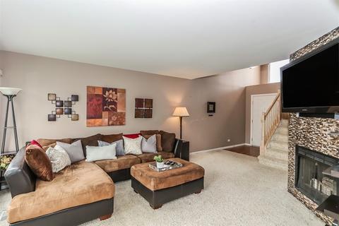 357 Locksley Dr, Streamwood, IL 60107 photo 5