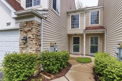 357 Locksley Dr, Streamwood, IL 60107 photo 2