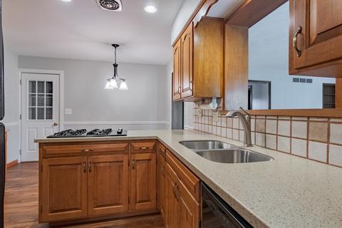 1909 Croxton Ave, Bloomington, IL 61701 photo 9