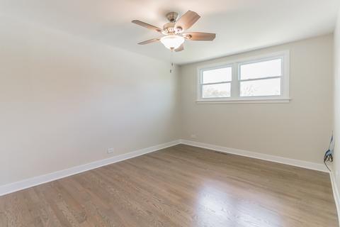 54 Dover Dr, Des Plaines, IL 60018 photo 15