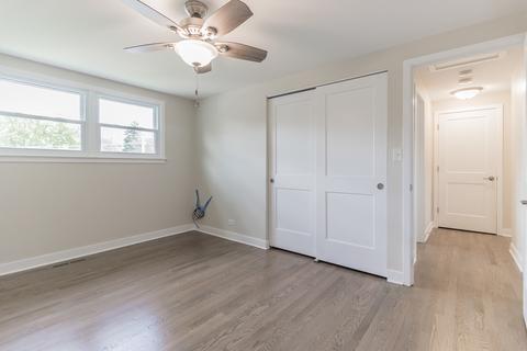 54 Dover Dr, Des Plaines, IL 60018 photo 16