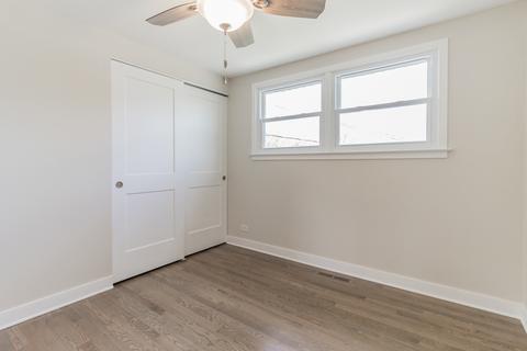54 Dover Dr, Des Plaines, IL 60018 photo 13