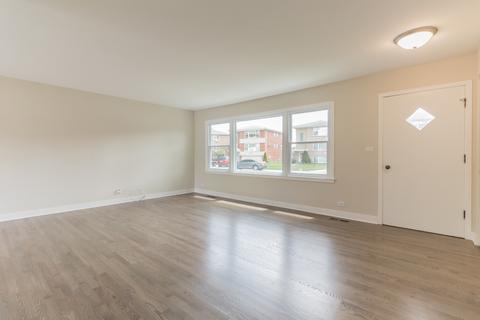 54 Dover Dr, Des Plaines, IL 60018 photo 10