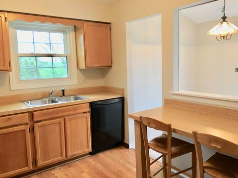 1937 Ardmore Ln #D, Wheaton, IL 60189 photo 5