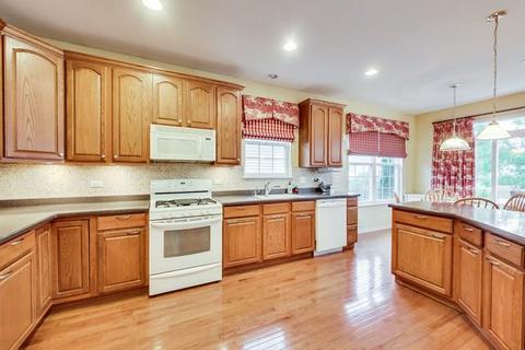 5952 Eton Dr, Hoffman Estates, IL 60192 photo 14