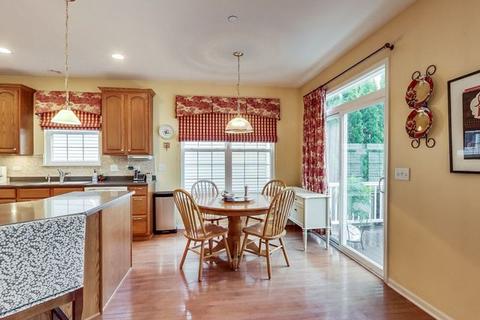 5952 Eton Dr, Hoffman Estates, IL 60192 photo 17