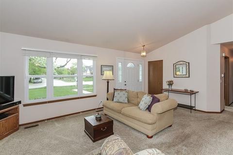 1406 Polo Dr, Bartlett, IL 60103 photo 4