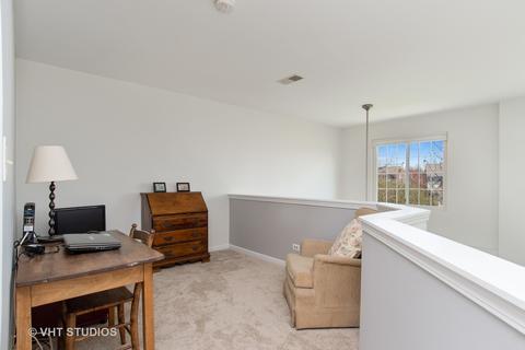 3011 Anton Dr, Aurora, IL 60504 photo 9