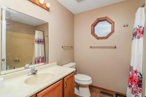 404 Beacon Cir, Bloomington, IL 61704 photo 22