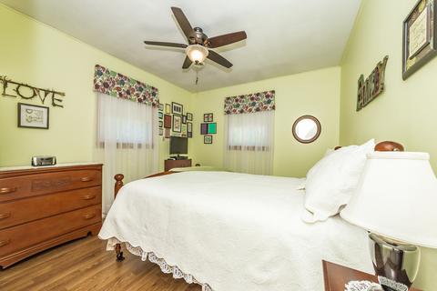 340 Payson St, Hoffman Estates, IL 60169 photo 21