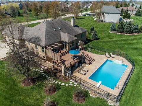 40 W 730 Stone Ridge Ct, Elgin, IL 60124 photo 8