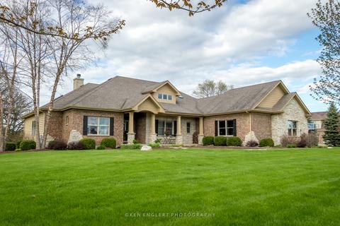 40 W 730 Stone Ridge Ct, Elgin, IL 60124 photo 1