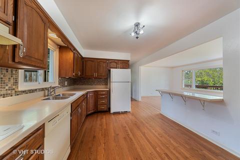 1640 Heather Dr, Algonquin, IL 60102 photo 4