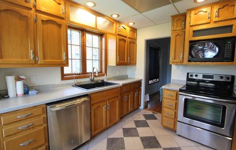 407 E Illinois Ave, Morris, IL 60450 photo 5