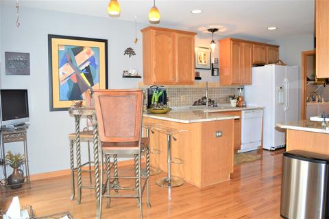 1484 Mackenzie Ln, Elgin, IL 60120 photo 9