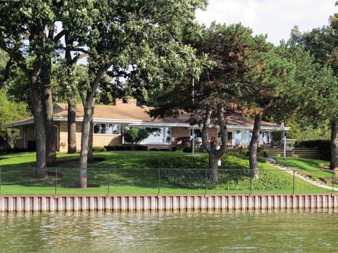 28554 W Treetop Rd, Ingleside, IL 60041 photo 2