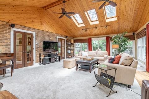 2 S543 White Birch Ln, Wheaton, IL 60189 photo 10