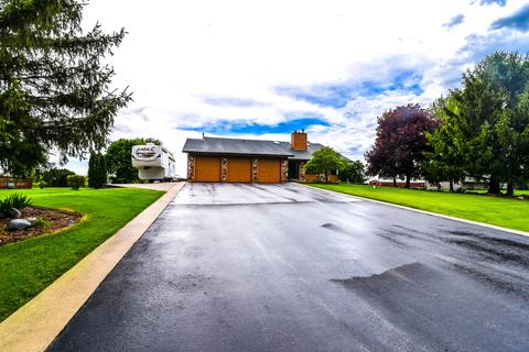 12006 S Wolf Dr, Plainfield, IL 60585 photo 2