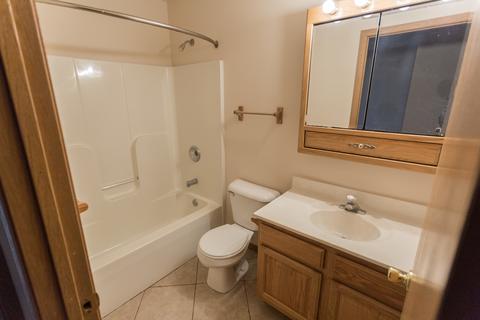 603 Wedgewood Trl, Mchenry, IL 60050 photo 21