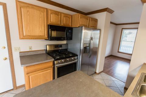 603 Wedgewood Trl, Mchenry, IL 60050 photo 8