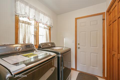 2211 Periwinkle Ln, Algonquin, IL 60102 photo 14