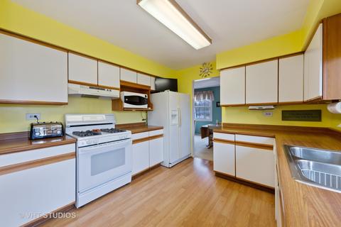 1610 S Lorraine Rd, Wheaton, IL 60189 photo 9