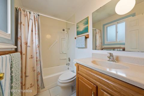 1610 S Lorraine Rd, Wheaton, IL 60189 photo 11