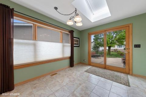 375 E North End Ave, Elmhurst, IL 60126 photo 5