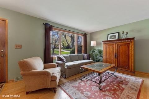 375 E North End Ave, Elmhurst, IL 60126 photo 8