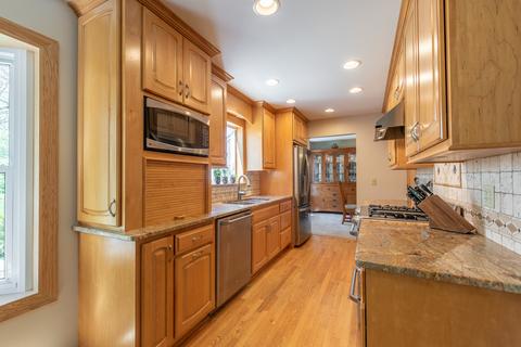 2236 Blacksmith Dr, Wheaton, IL 60189 photo 13