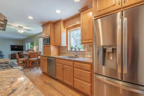 2236 Blacksmith Dr, Wheaton, IL 60189 photo 12