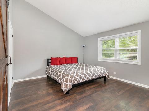 2665 Rolling Meadows Dr, Naperville, IL 60564 photo 14