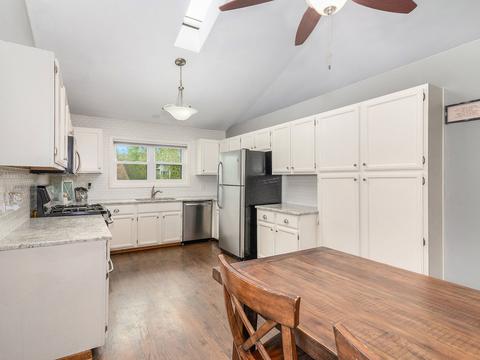 2665 Rolling Meadows Dr, Naperville, IL 60564 photo 9